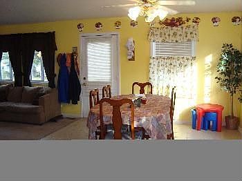 3rd image of 1324 N East End Ave