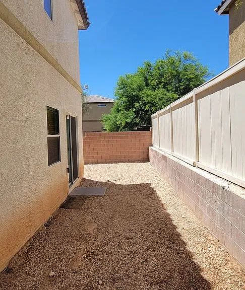 9967 Carrizo Springs Ave — Photo 26