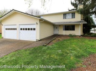 2803 Applewood Ln, Eugene, OR 97408