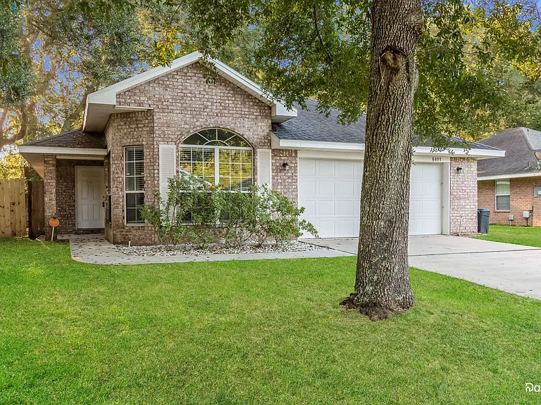 6401 Sarahs View Ct — Photo 2