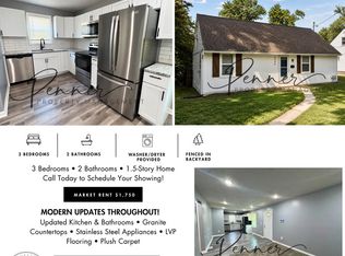 8446 Oak St, Kansas City, MO 64114
