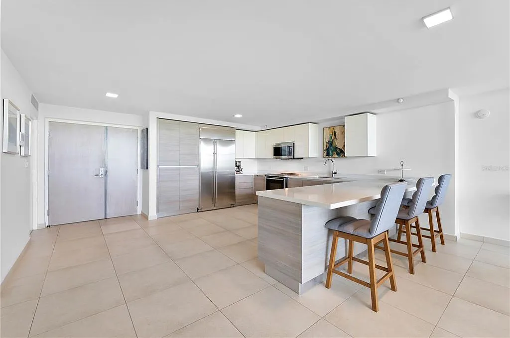 25 Munoz Rivera Ave — Photo 3