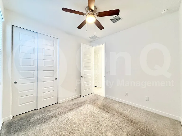 9432 W Roma Ave — Photo 17