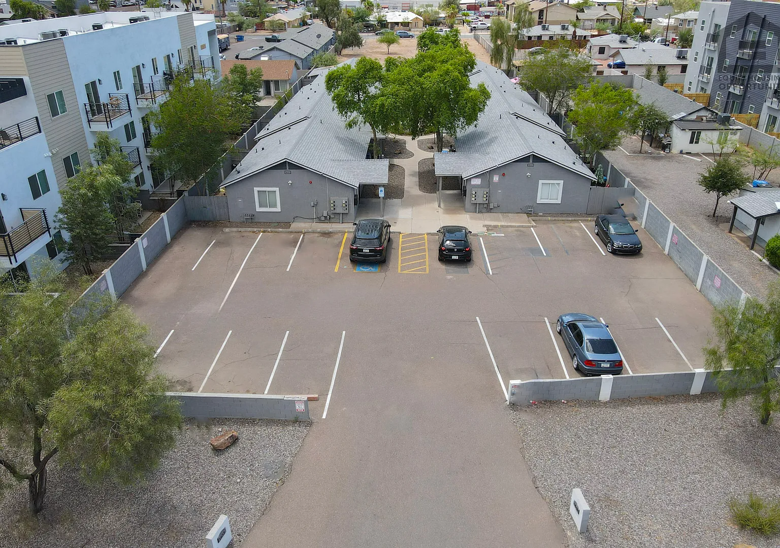 1449 E Taylor St — Photo 4
