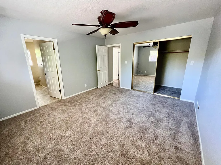 5297 Lone Pine Rd — Photo 14