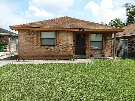 3rd image of 5908 N Oak Dr