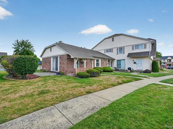 12000 Juniper Way #16, Grand Blanc, MI 48439