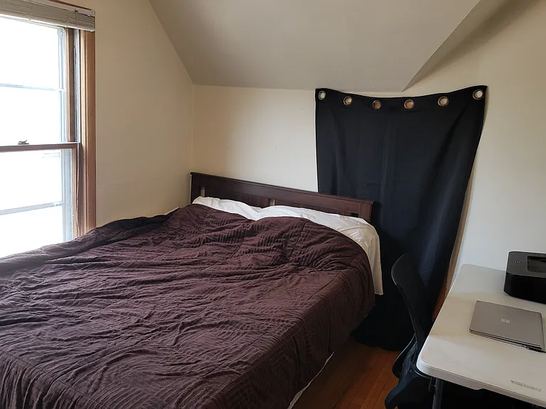 815 E Johnson St #5 — Photo 10