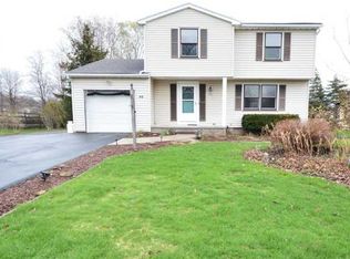 46 Nymark Dr, Rochester, NY 14626