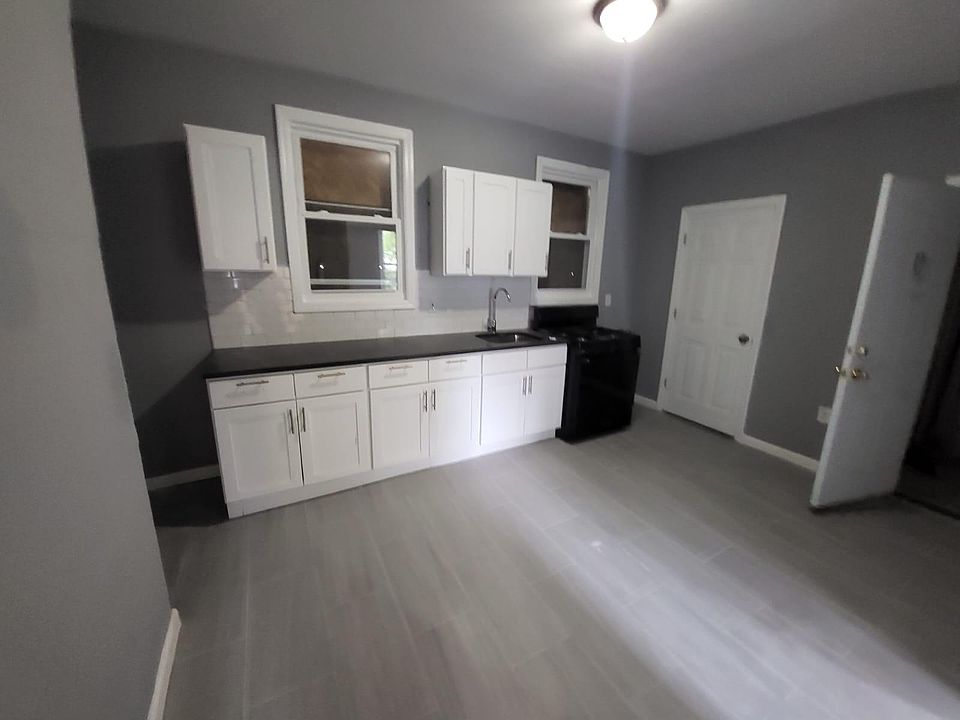 1st image of 27 Vermont Ave #A