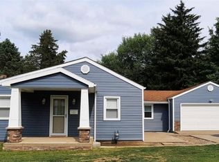 173 N Sugar St, Saint Clairsville, OH 43950