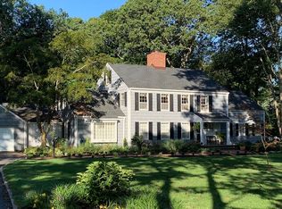 6 Thatch Pond Rd, Smithtown, NY 11787