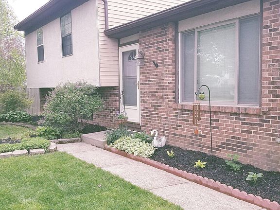 2nd image of 4941 Pear Tree Ct