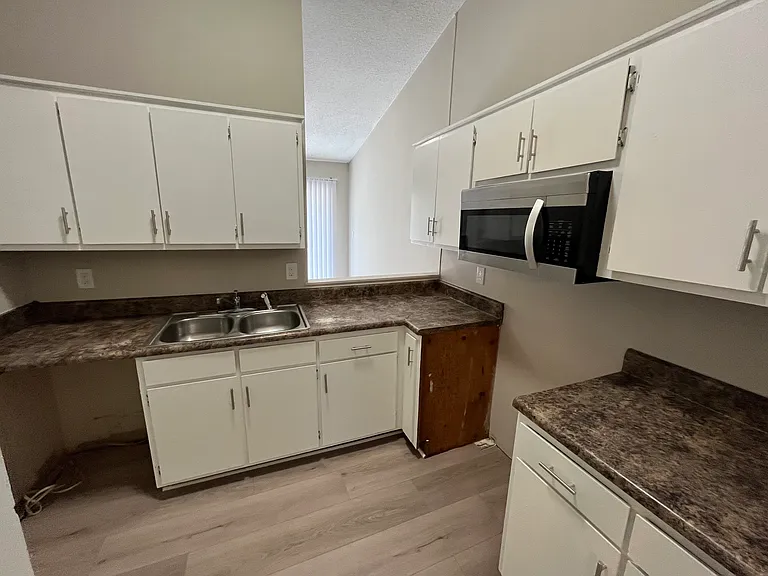 3460 Wilmington Dr — Photo 5