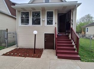 9236 S Blackstone Ave, Chicago, IL 60619
