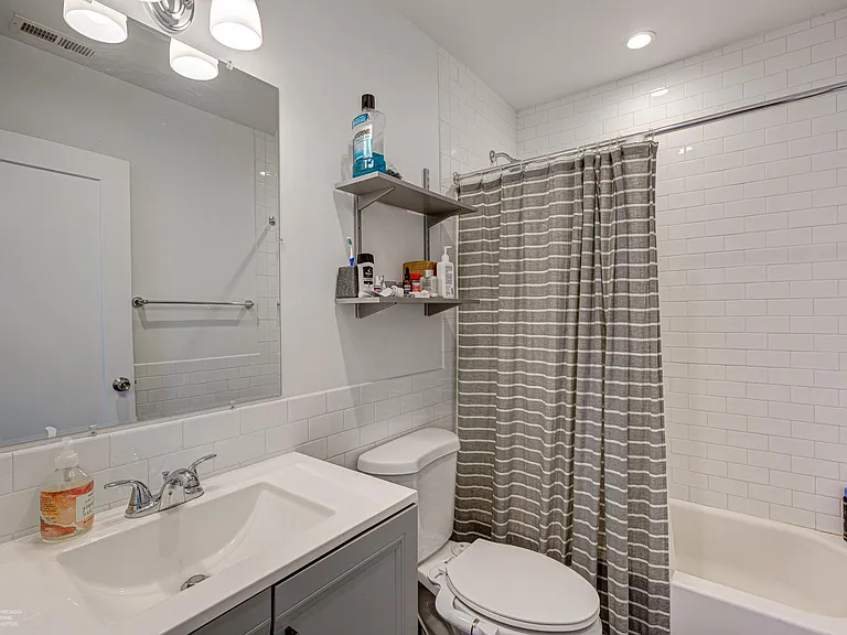 2529 N Wayne Ave #2F — Photo 10