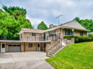 1001 Knoll St SE, Canton, OH 44709