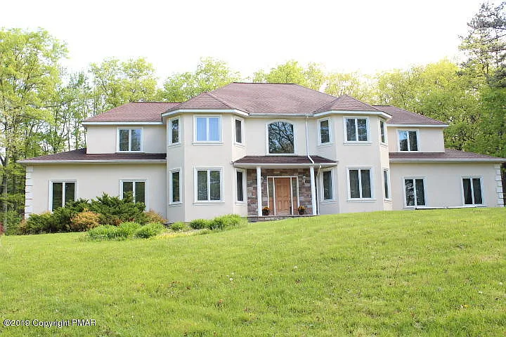 209 Saunders Ct photo 1