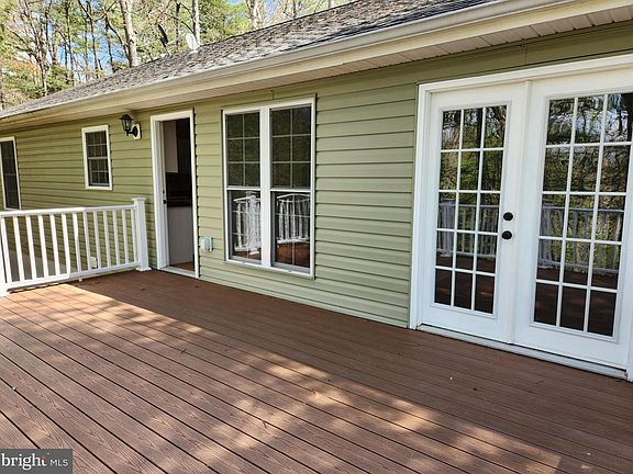 4th image of 264 Chestnut Oak Ln