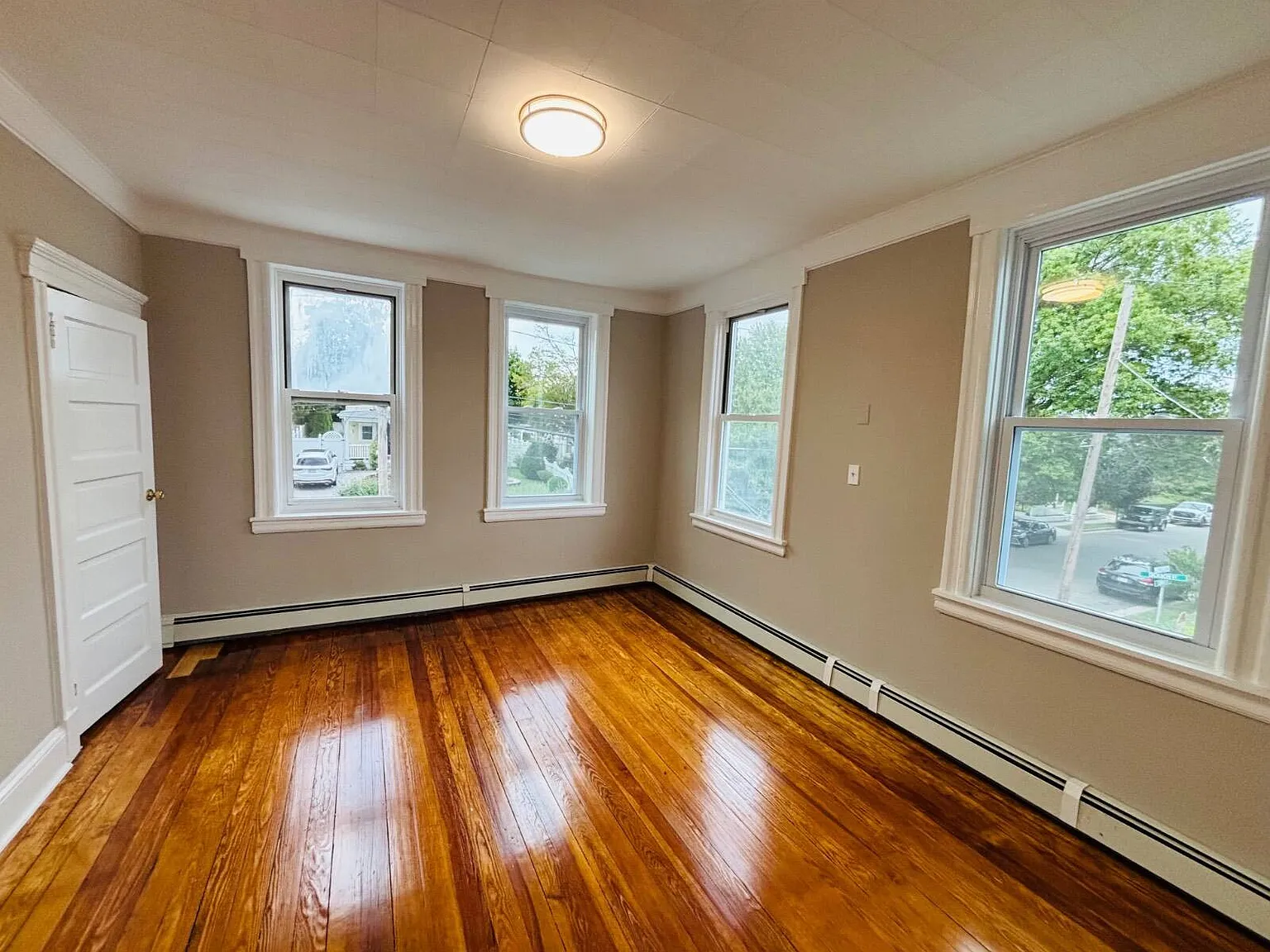 1 bed, 1.0 bath, $2,575 — Photo 1