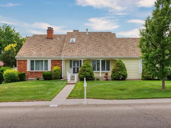212 Bridle Trl, Pueblo, CO 81005