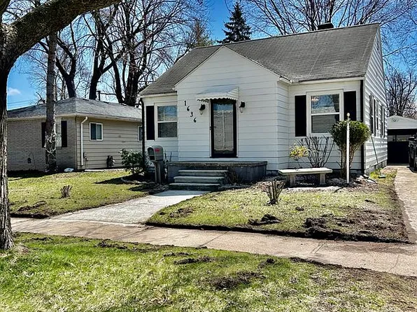 1636 Scott Ave, Port Huron, MI 48060