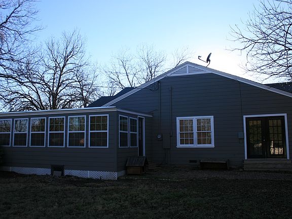 2nd image of 2512 Vincent St