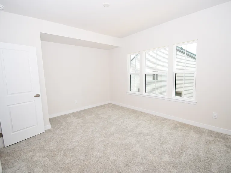 4810 Chastain Ave — Photo 25
