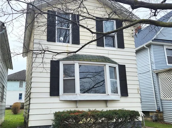 109 Ruggles St, Dunkirk, NY 14048