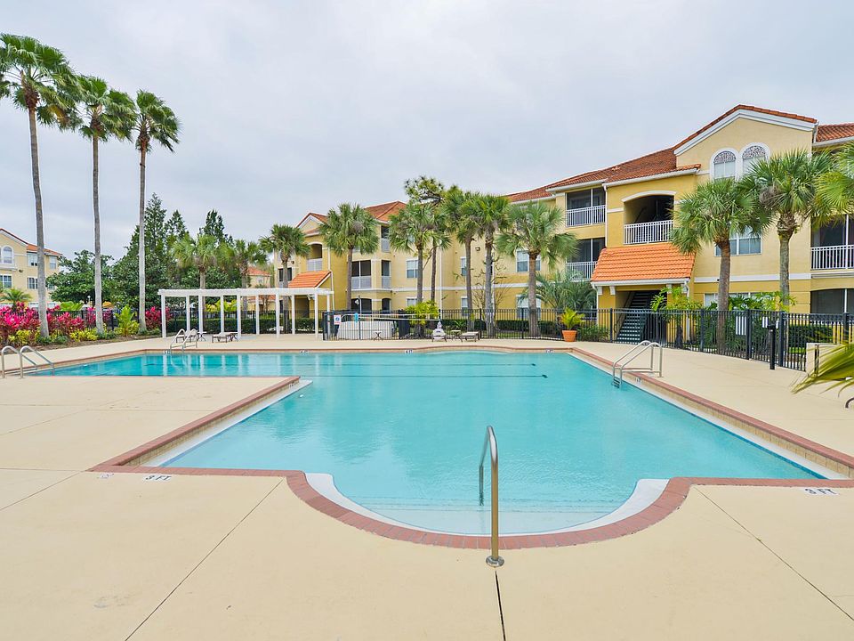 1st image of 18001 Richmond Place Dr APT 823