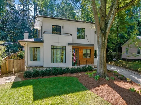 689 Scott Cir, Decatur, GA 30033