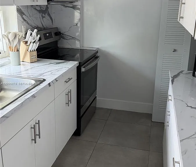 645 Palmetto Dr #12 — Photo 9