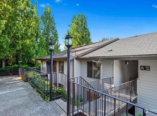 23509 Lakeview Dr UNIT A105, Mountlake Terrace, WA