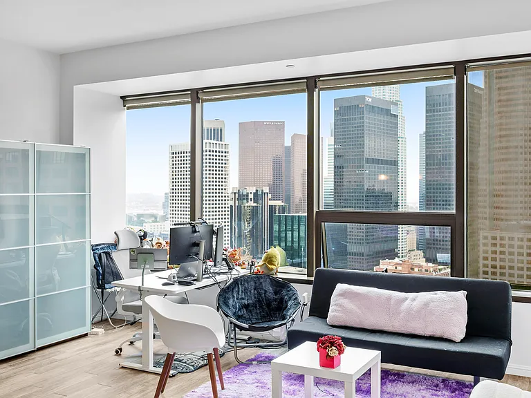 1100 Wilshire Blvd #2607 — Photo 7
