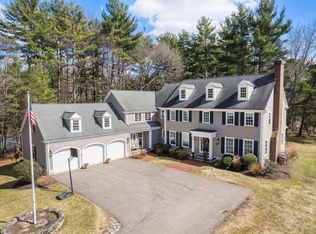 1080 North St, Walpole, MA 02081