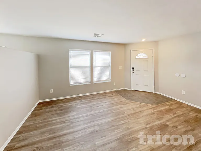 3144 McLennan Ave — Photo 15