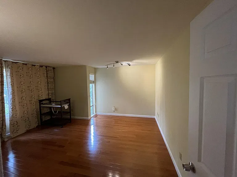15810 NE 66th Pl — Photo 6