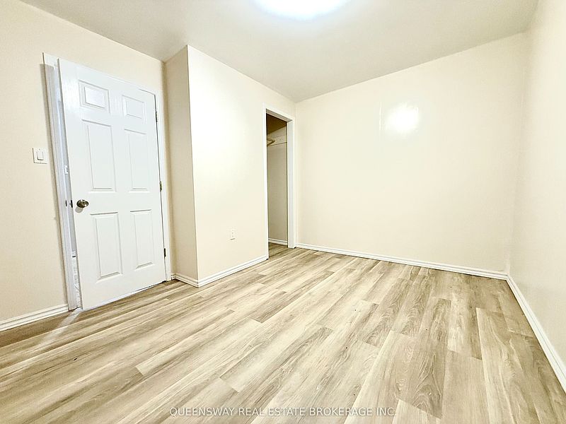 Ajax House for rent - 2 Bedrooms — photo 2
