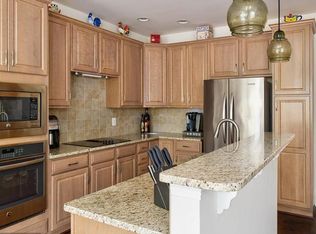 211 Cenning Ter, Purcellville, VA 20132