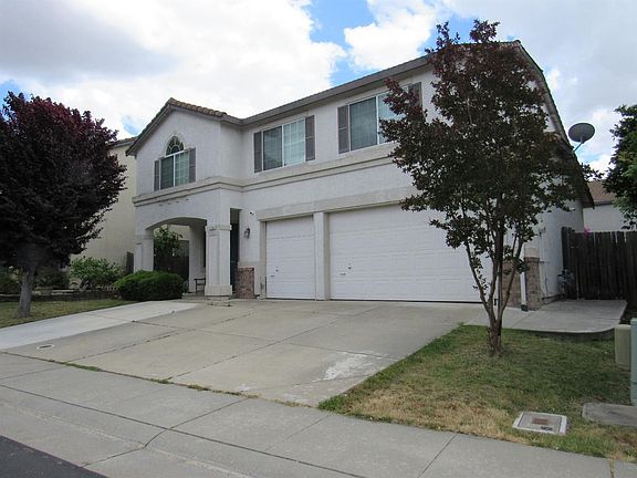 2nd image of 5706 Moon Creek Way