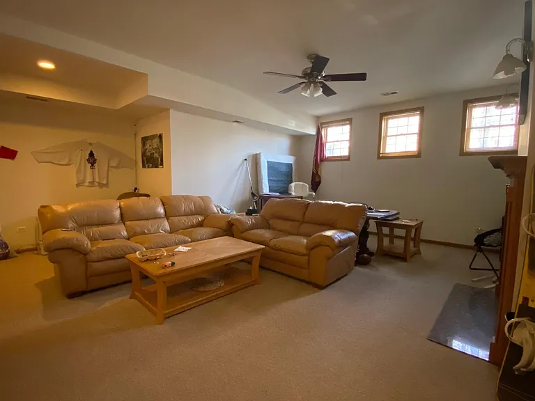 903 W Lawrence Ave #1E — Photo 3