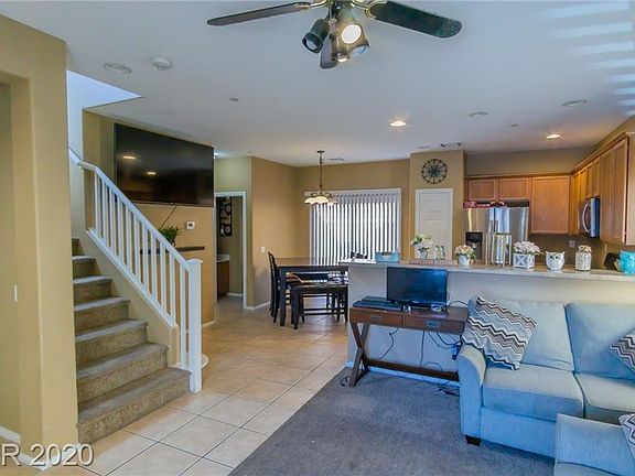 3rd image of 7809 Hornstone Ct