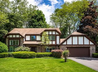 4 Forest Grove Ct, Penfield, NY 14526