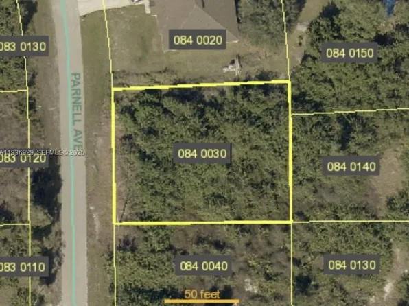 427 Parnell Ave, Lehigh Acres, FL 33974