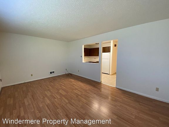 3rd image of 2223 C St APT 3