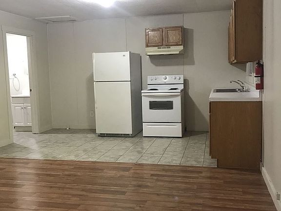 2nd image of 713 W Association St #C