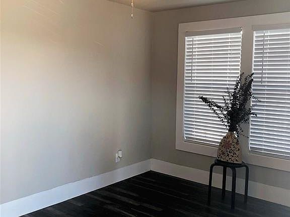 3rd image of 216 W Republic Ave APT 2