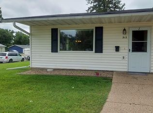 913 3rd St NW UNIT 1, Valley City, ND 58072