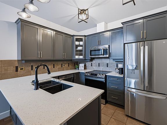 3rd image of 3226 Jacklin Rd #401