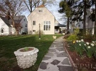 16 Longmeadow Rd, Yonkers, NY 10704